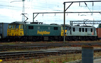 Freightliner 86628 with 90048