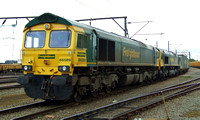 Freightliner 66589 with 66571