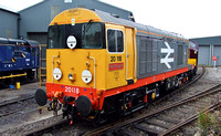 Railfreight Red Stripe 20118 with 37669