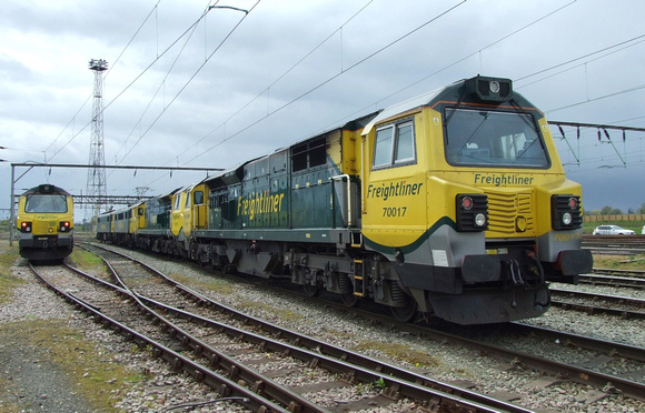7001 with 70018, 86627 and 86608