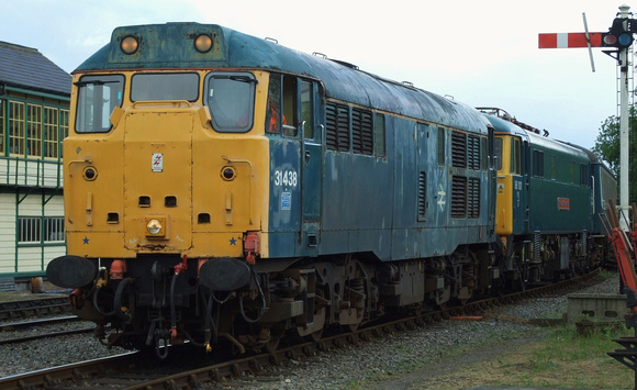 BR Blue 31438 with 86101