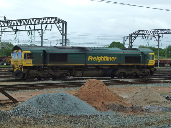 Freightliner 66508